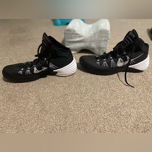 Men’s Nike Hyperdunk basketballs sneakers